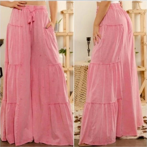 NWT Blue Velvet wide leg ruffle pink pants-almost looks like a skirt. #pink S-L - Picture 2 of 2